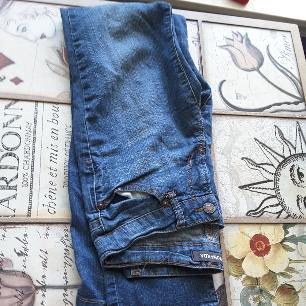 Jeans - Picture 2 of 4
